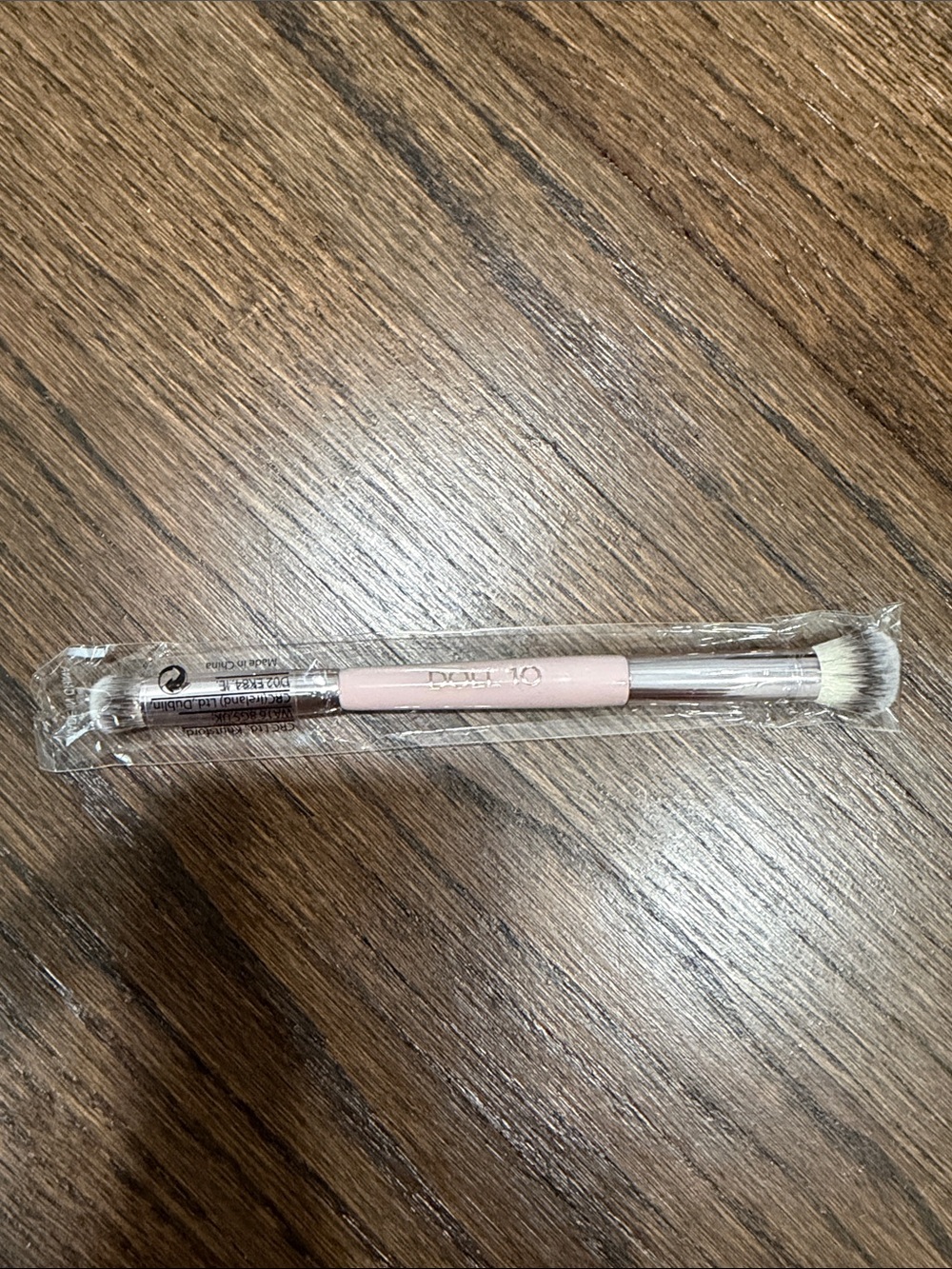 DOll 10 Dual-Ended Pink Eyeshadow & Blending Brush for Women Skincare